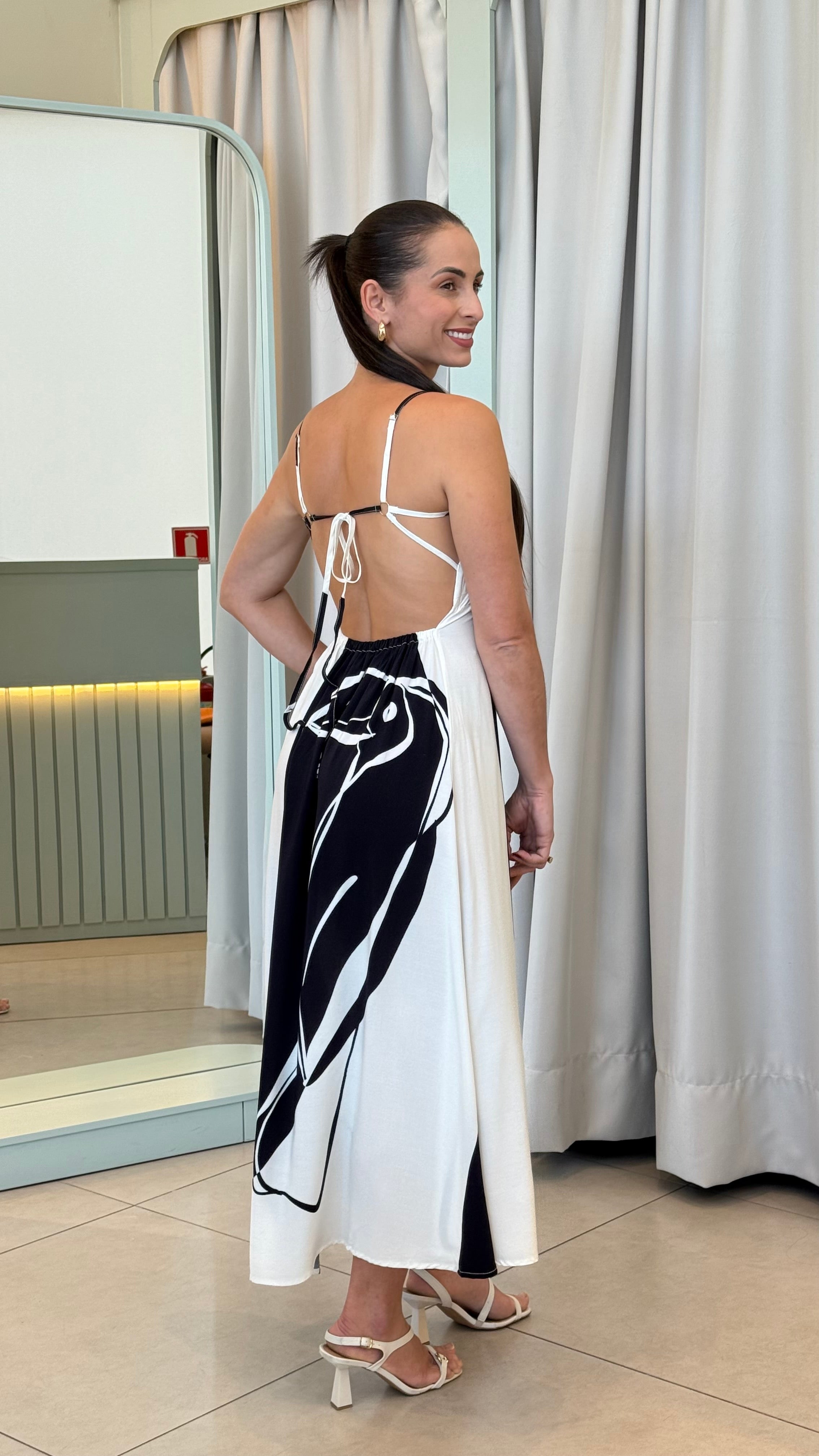 VESTIDO MÍDI TUCANO