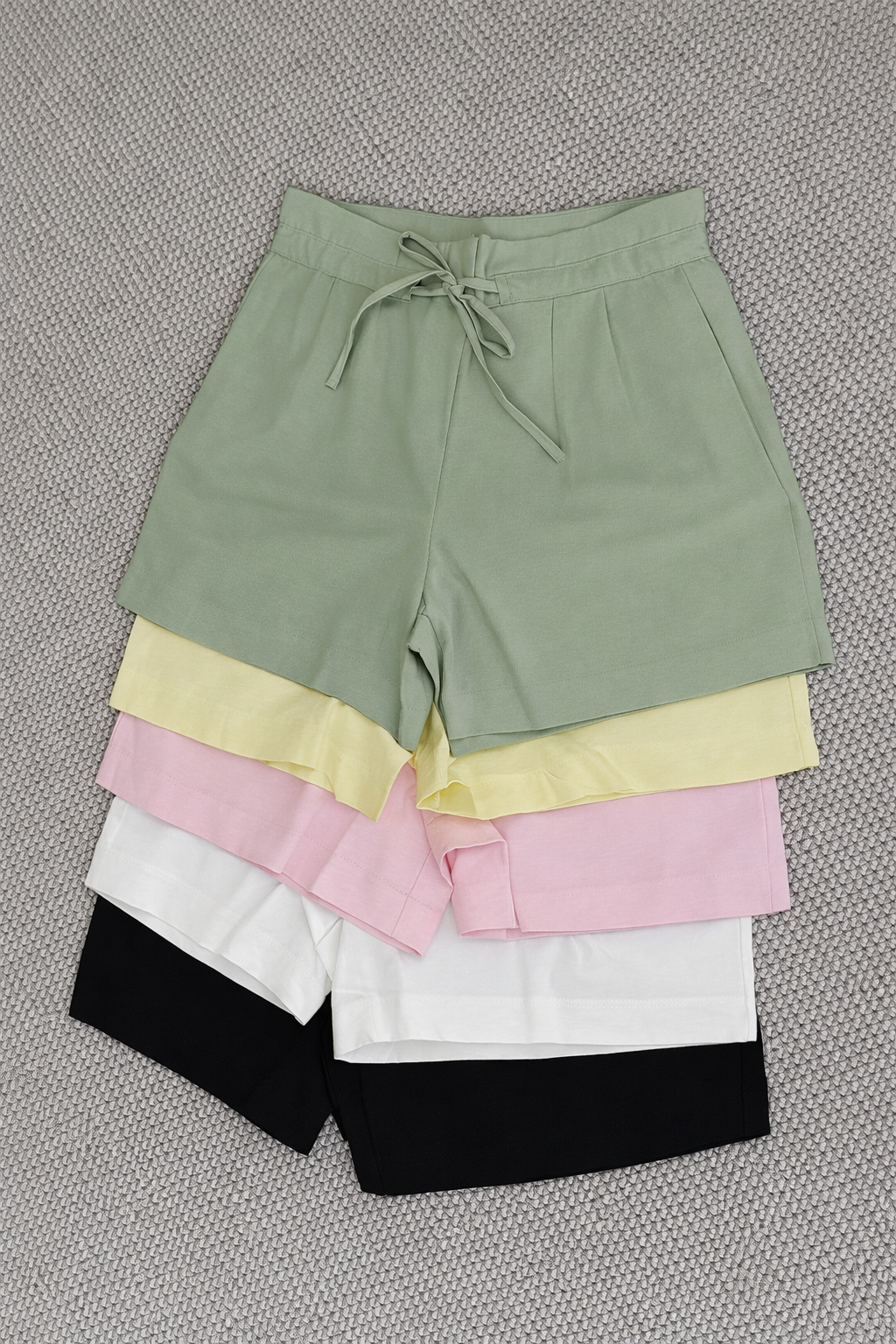SHORT COM CORDINHA